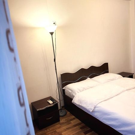 Warm Place In Old Town Букурещ Екстериор снимка