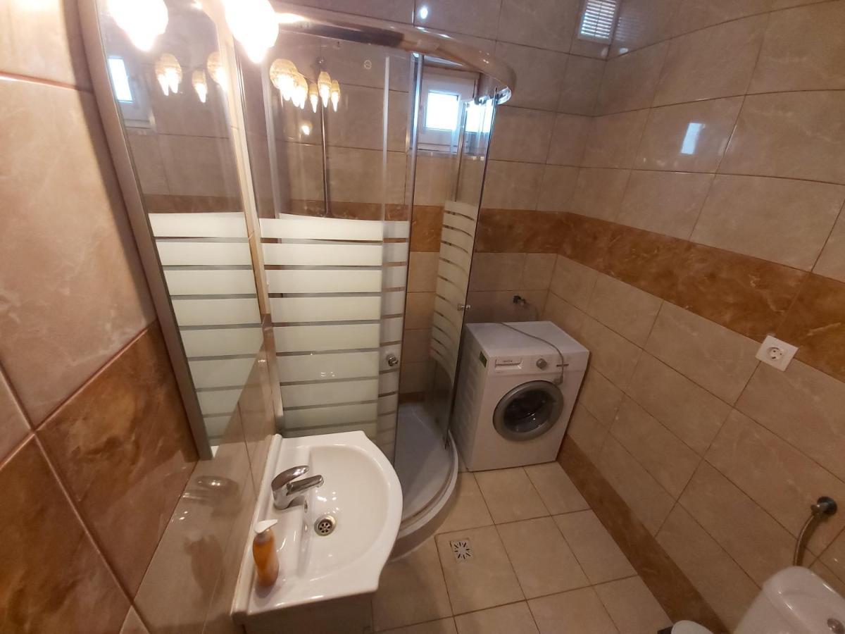 Warm Place In Old Town Букурещ Екстериор снимка