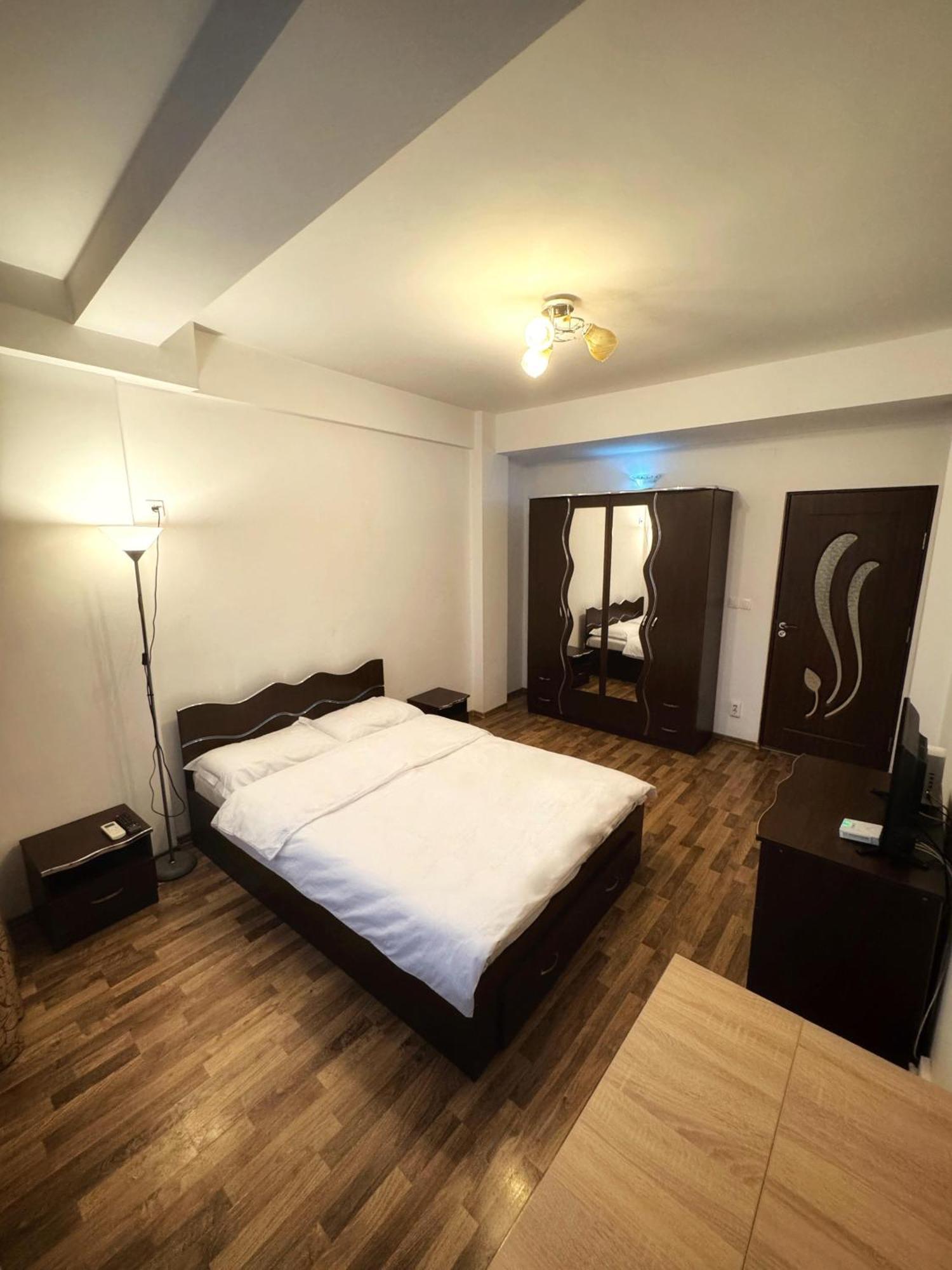 Warm Place In Old Town Букурещ Екстериор снимка